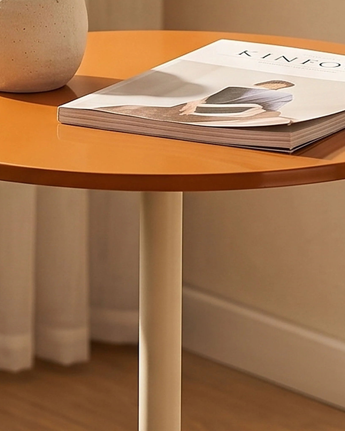 Table d'appoint Tige, gros plan sur le matériau
